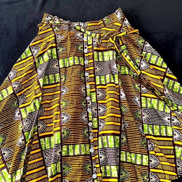 Dresses & Skirts - African print ladies button down skirt